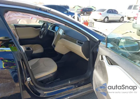 2013 Tesla Model S из США, поврежденный, VIN 5YJSA1DN2DFP18898